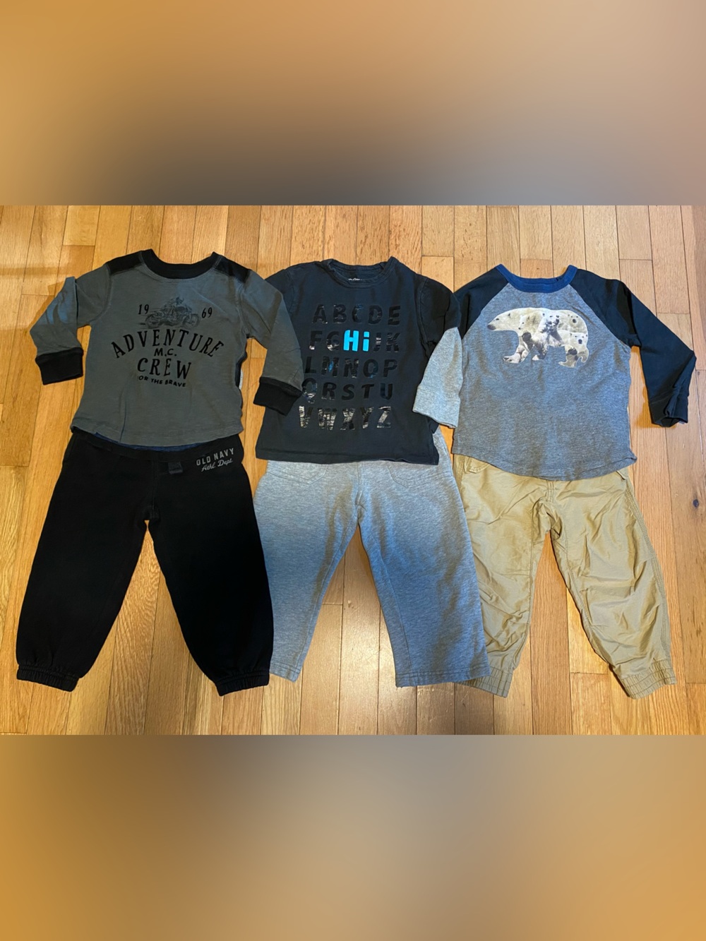 BabyGAP, Old Navy 6pc Lot/ Bundle Size 2 Years/ 2T , 3 Graphic Tees & 3 Pants